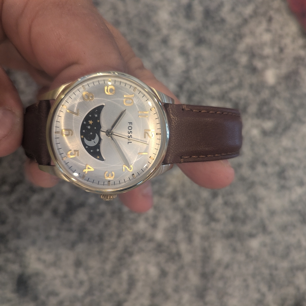 Fossil Moonphase Leather Watch - Picture 2 of 3